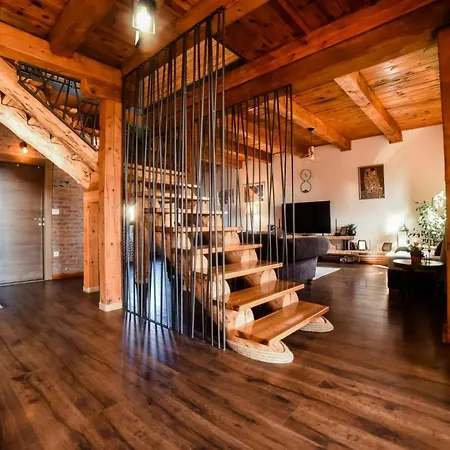 Rustic Dream Mia