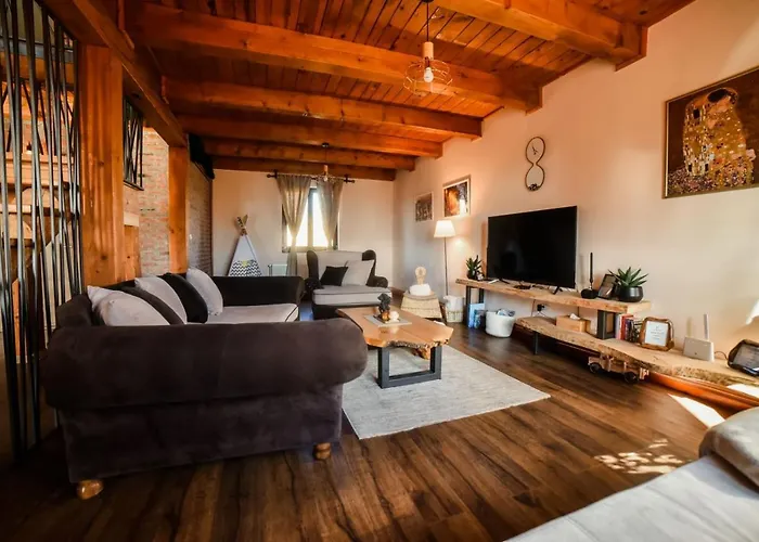 Rustic Dream Mia Villa